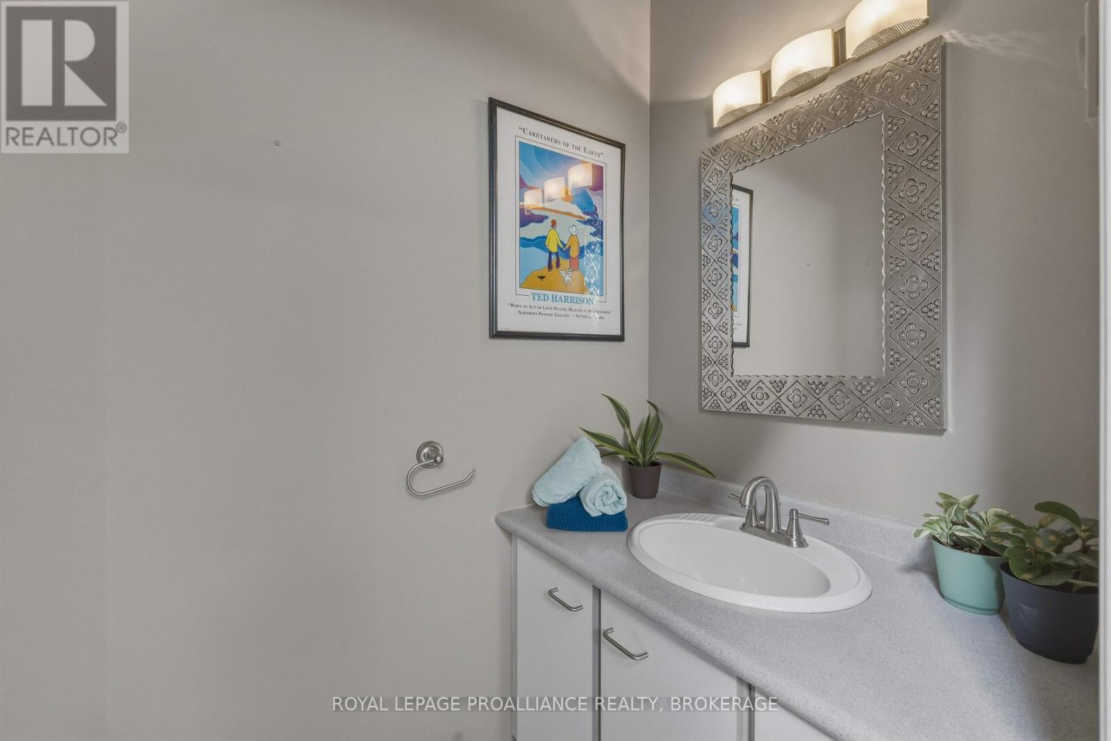 27 RIVERSIDE DRIVE - Image 4