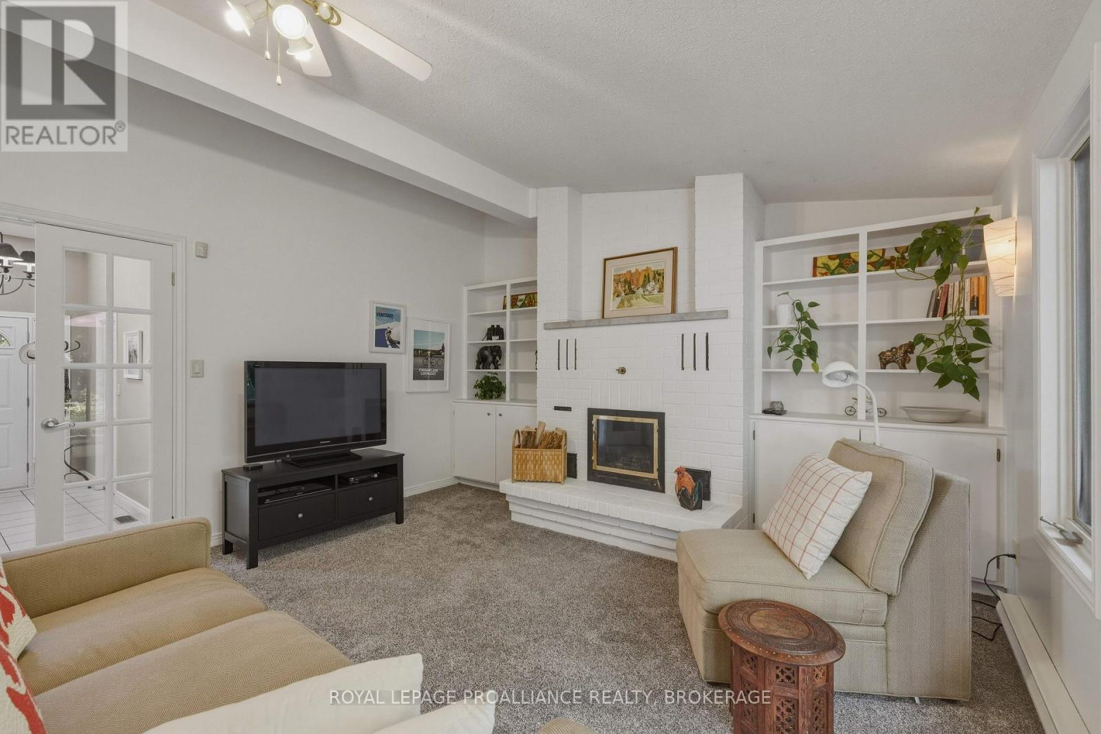 27 RIVERSIDE DRIVE - 6