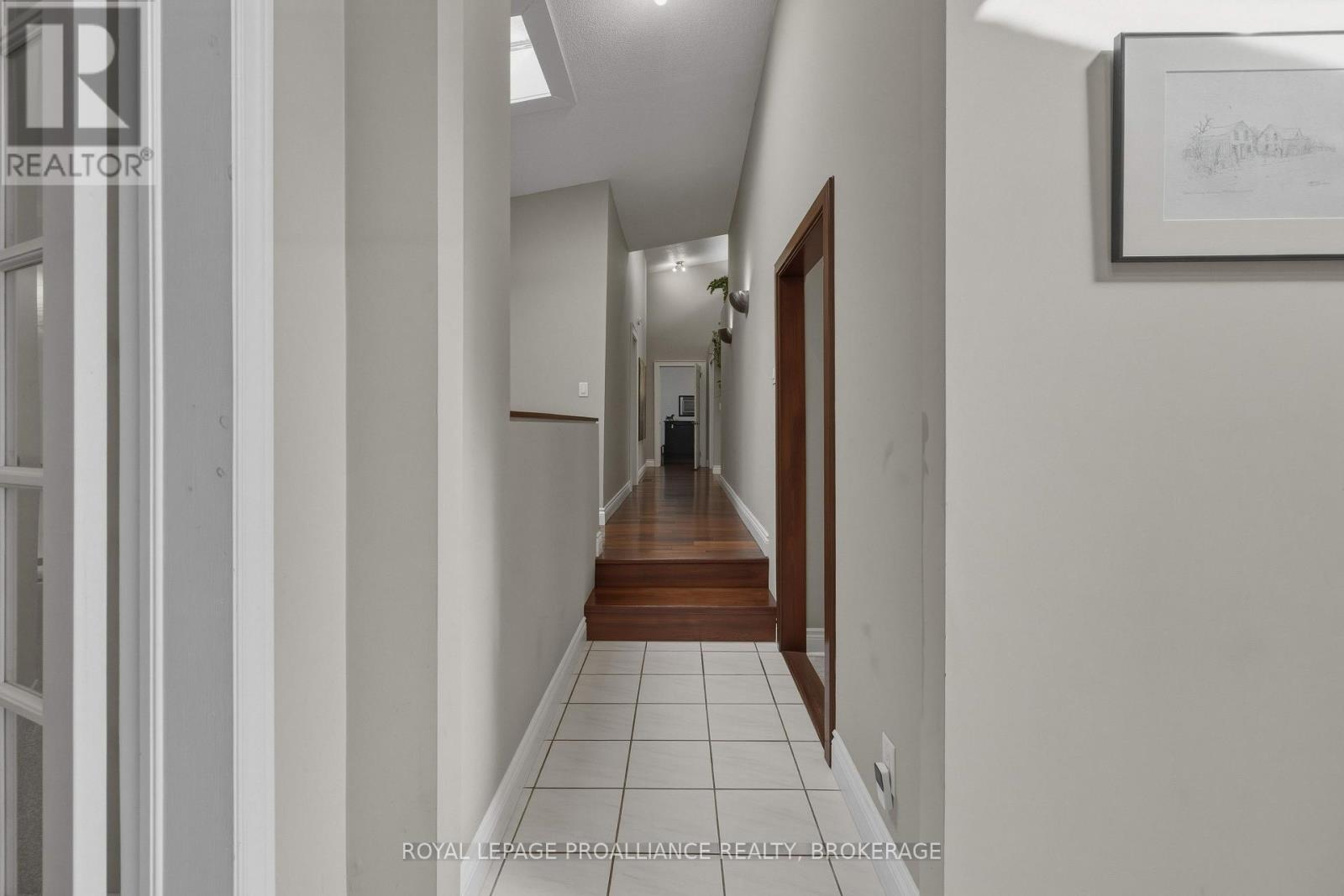 27 RIVERSIDE DRIVE - 7