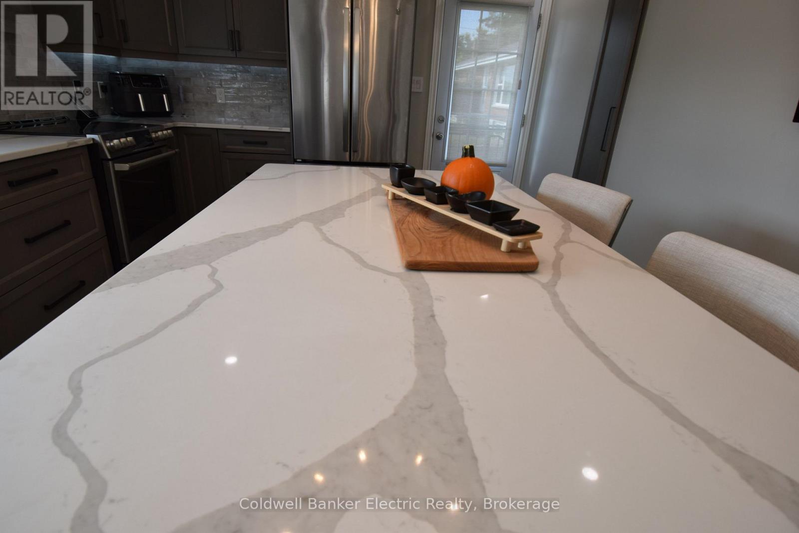 282 Gifford Drive, Douro-Dummer, ON photo 10