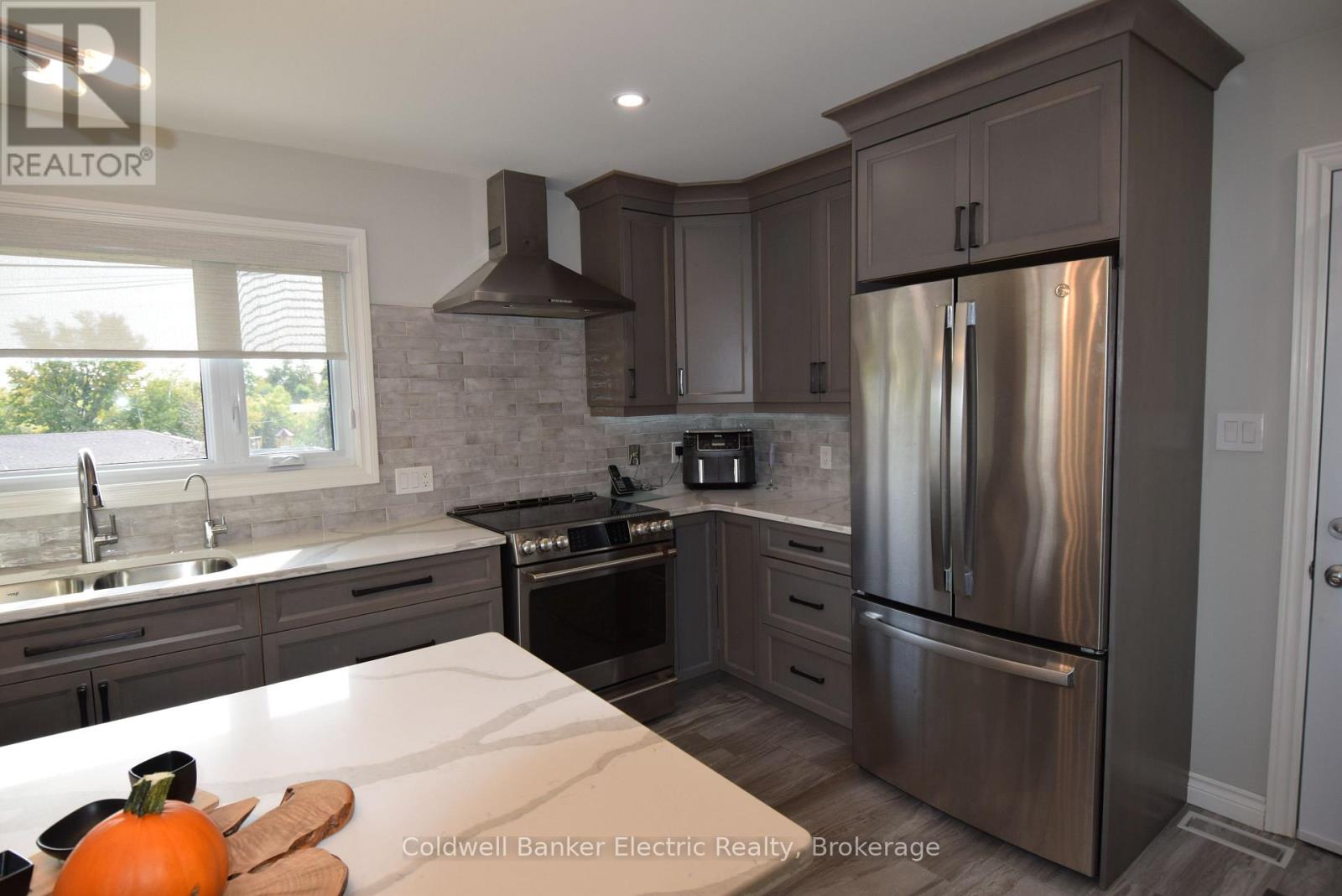 282 Gifford Drive, Douro-Dummer, ON photo 12