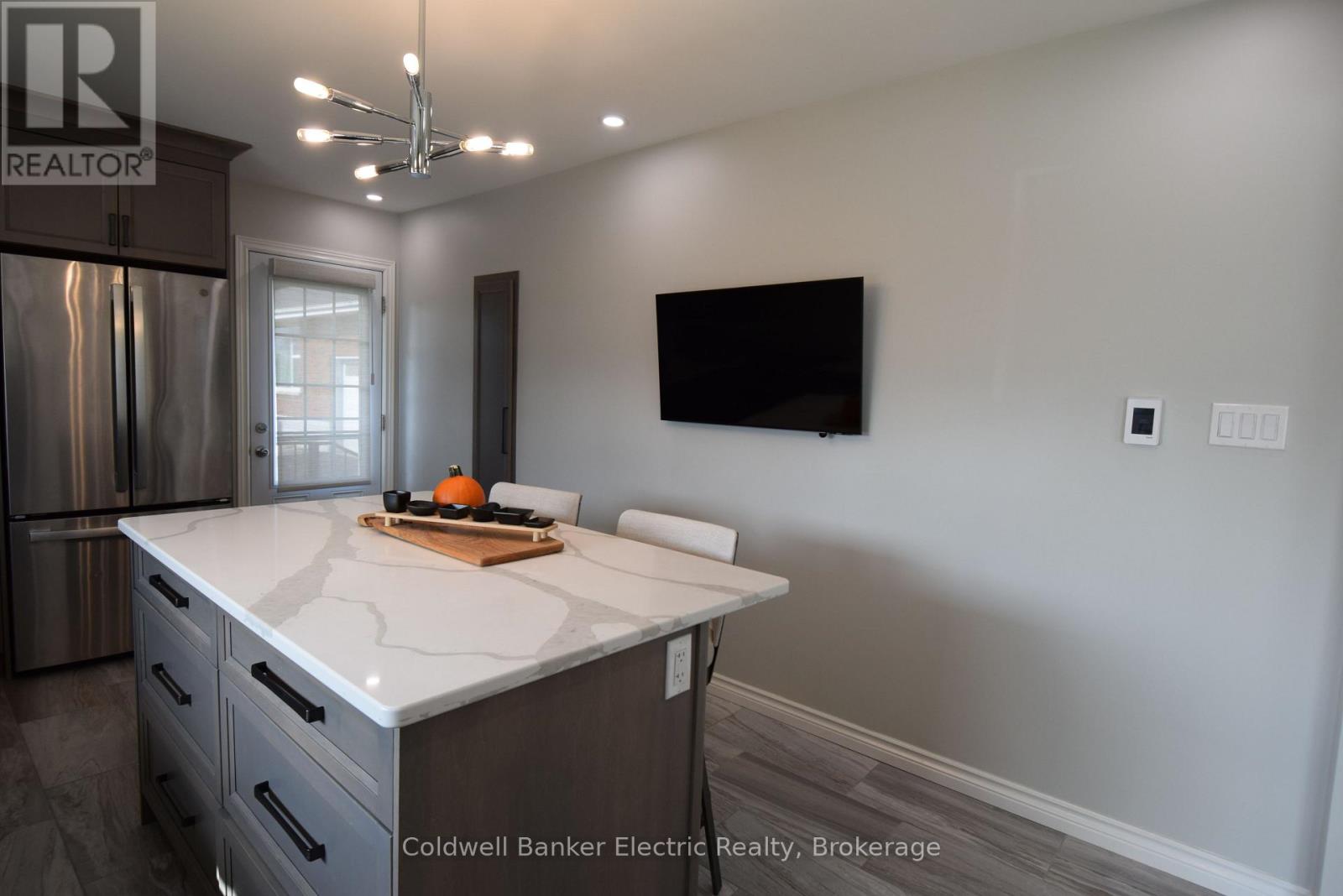 282 Gifford Drive, Douro-Dummer, ON photo 6