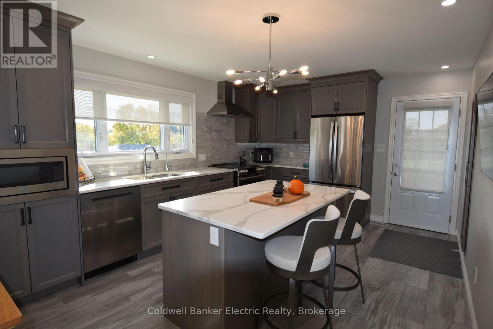 282 Gifford Drive, Douro-Dummer, ON photo 7