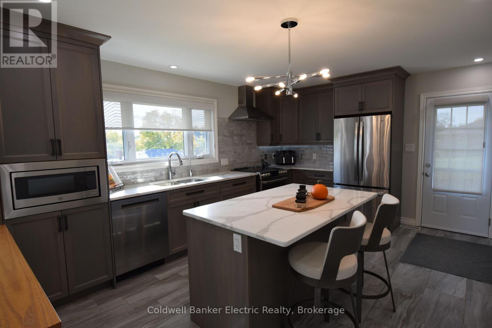 282 Gifford Drive, Douro-Dummer, ON photo 9
