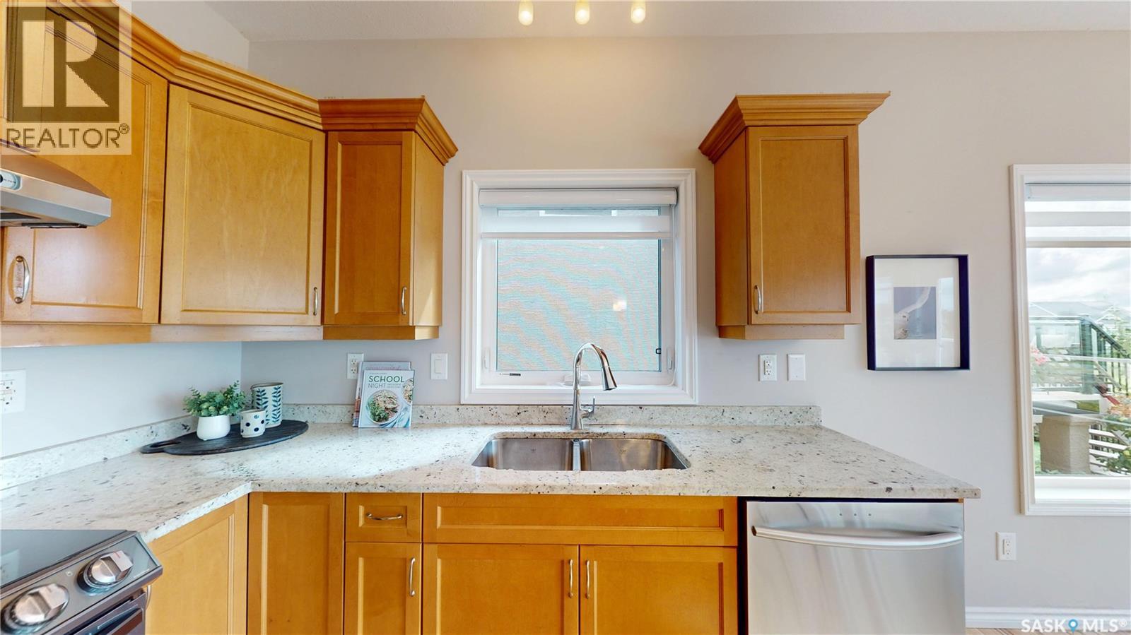 242 Whalley CRESCENT - Image 5