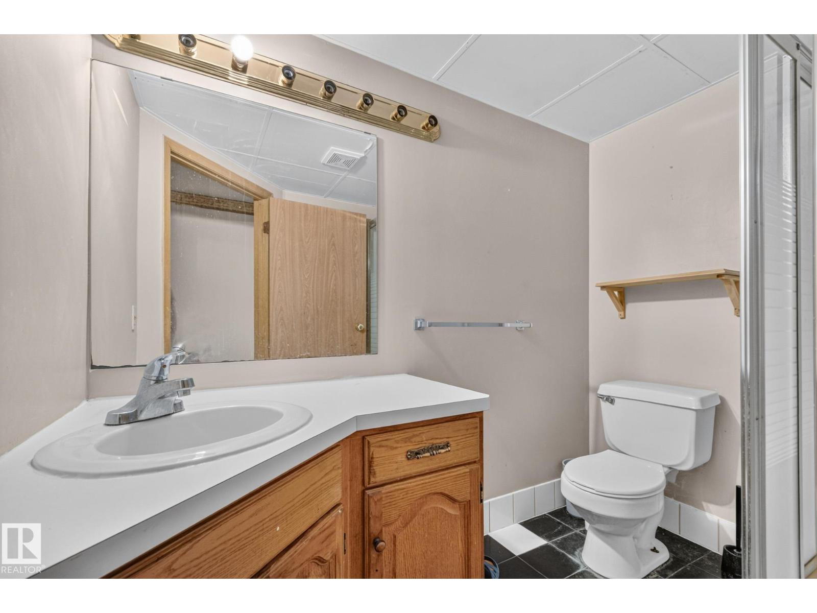 11 Howson Crescent NW, photo 36
