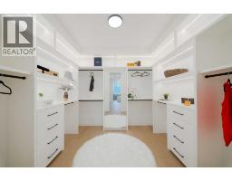 2207 Victoria Crescent NW - photo 29