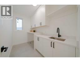 2207 Victoria Crescent NW - photo 31
