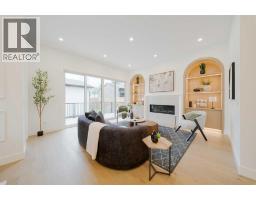 2207 Victoria Crescent NW - photo 15