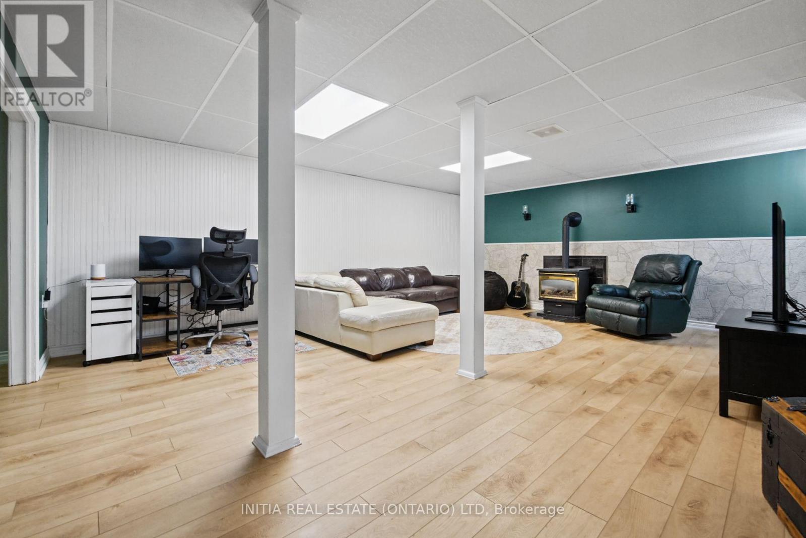 10 HANDORF DRIVE - Image 15