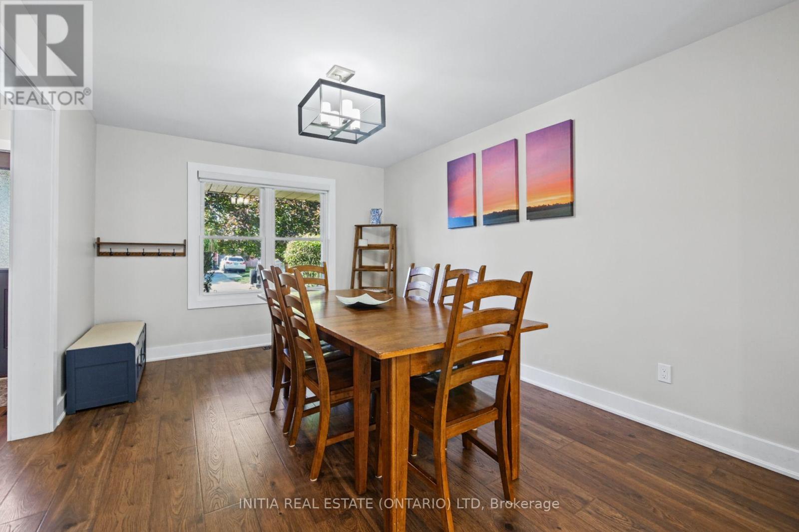 10 HANDORF DRIVE - 4