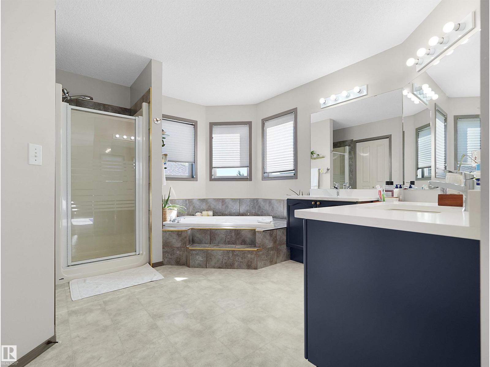 1025 GRAHAM CT NW - 32