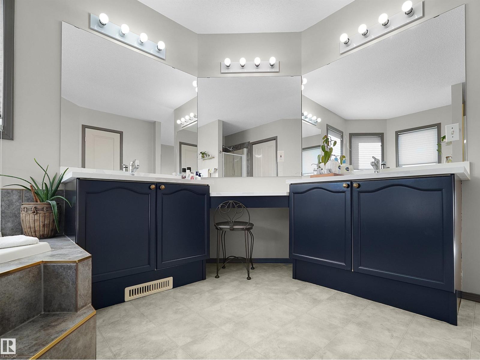 1025 GRAHAM CT NW - Image 35