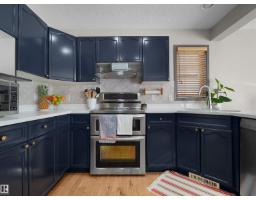 1025 Graham Ct Nw, Edmonton, AB T5T6L4 Photo 10