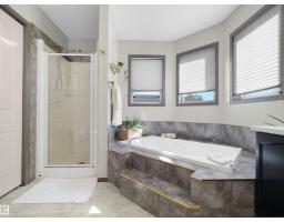1025 Graham Ct Nw, Edmonton, AB T5T6L4 Photo 34