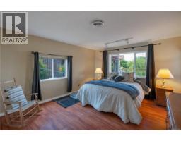 558 Alder St, Campbell River, BC V9W2P1 Photo 14
