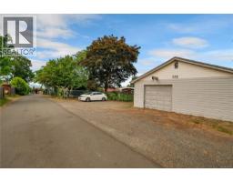 558 Alder St, Campbell River, BC V9W2P1 Photo 40