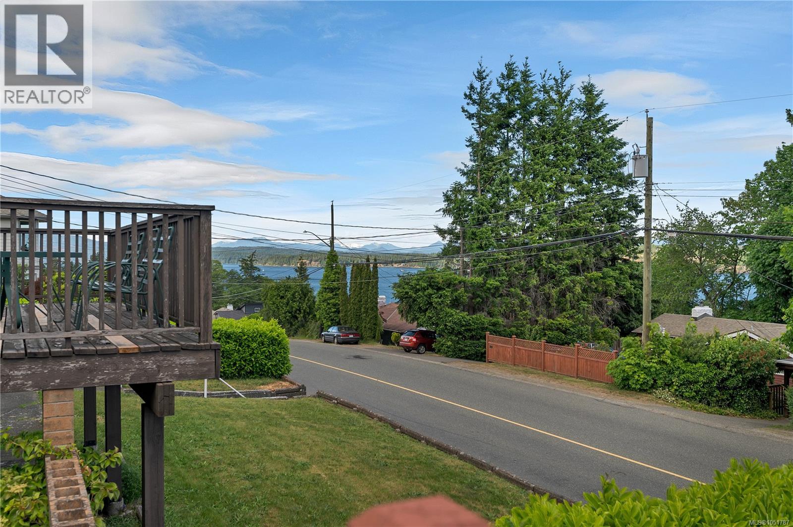 558 Alder St - 25