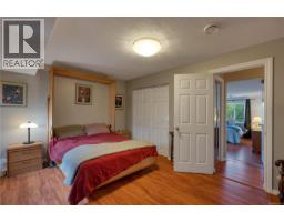 558 Alder St, Campbell River, BC V9W2P1 Photo 17