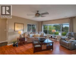 558 Alder St, Campbell River, BC V9W2P1 Photo 10
