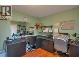 558 Alder St, Campbell River, BC V9W2P1 Photo 12