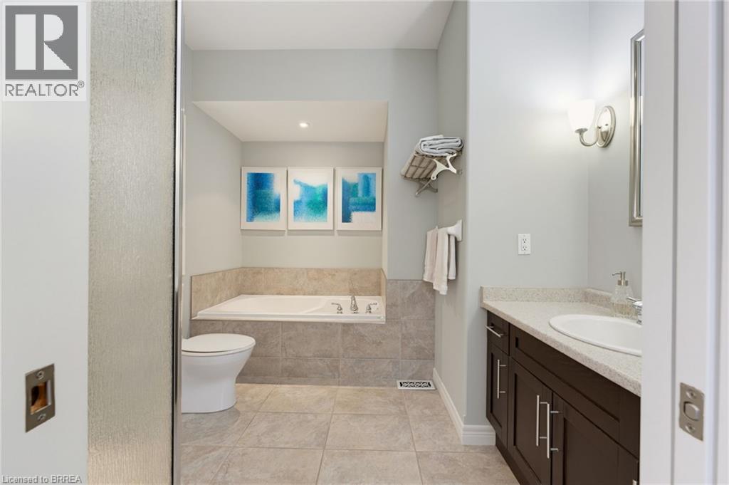 #3 68 FAIRVIEW Drive - Image 16