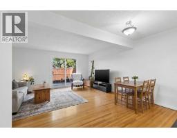 8, 330 Canterbury Drive SW - photo 6