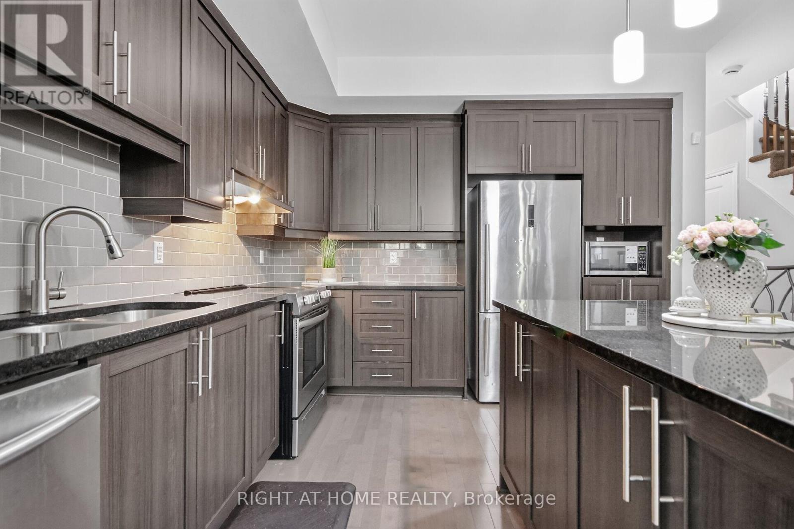 221 KING STREET - Image 10