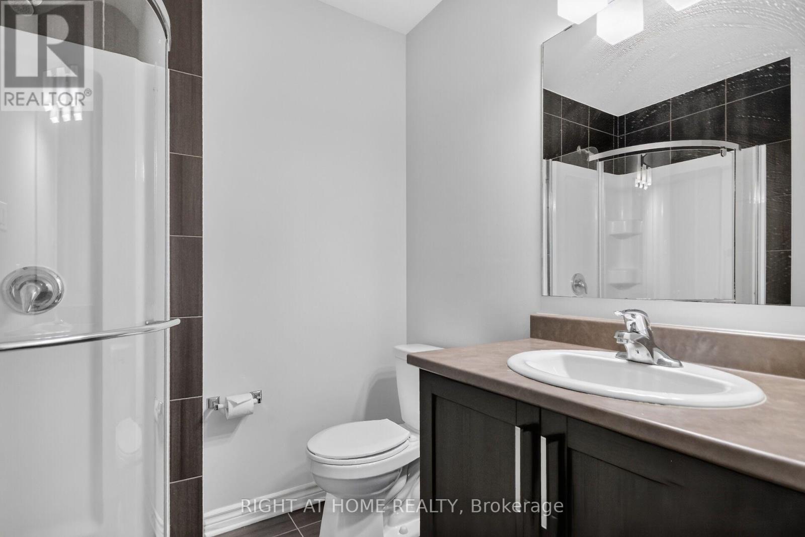 221 KING STREET - Image 18