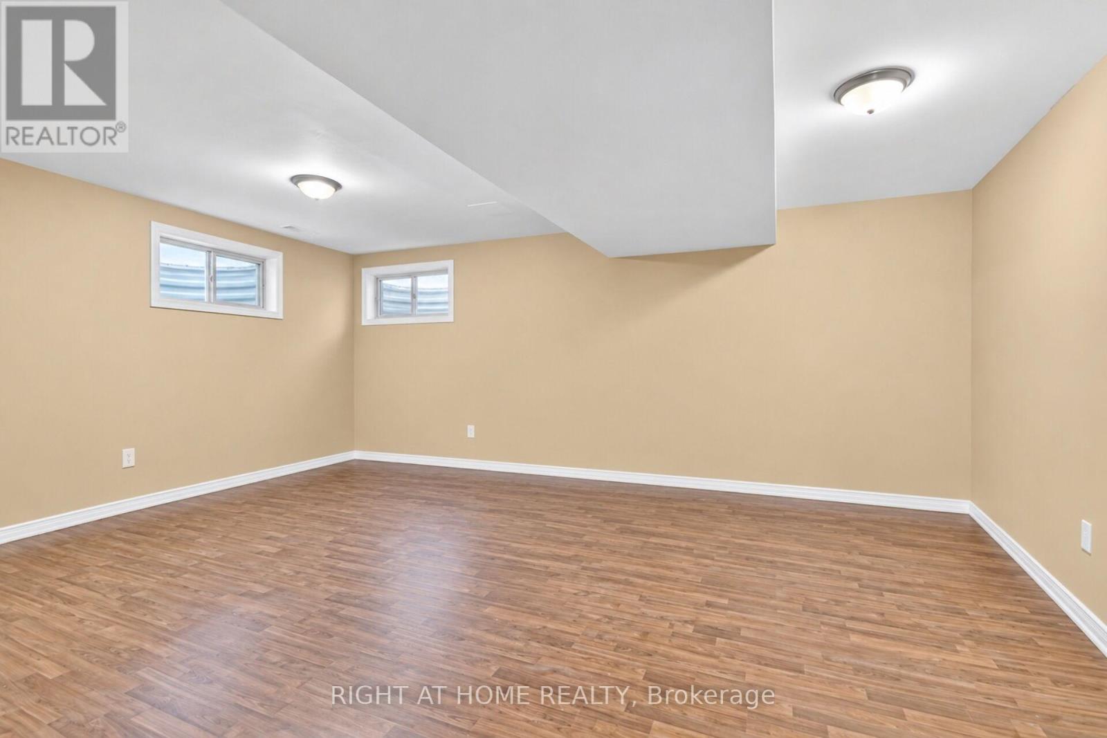 221 KING STREET - Image 25
