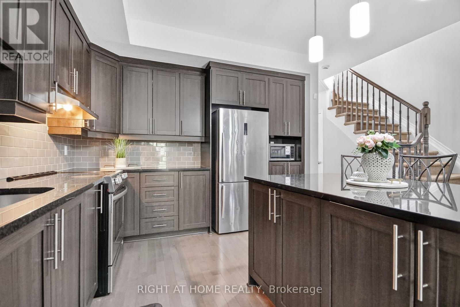 221 KING STREET - Image 9