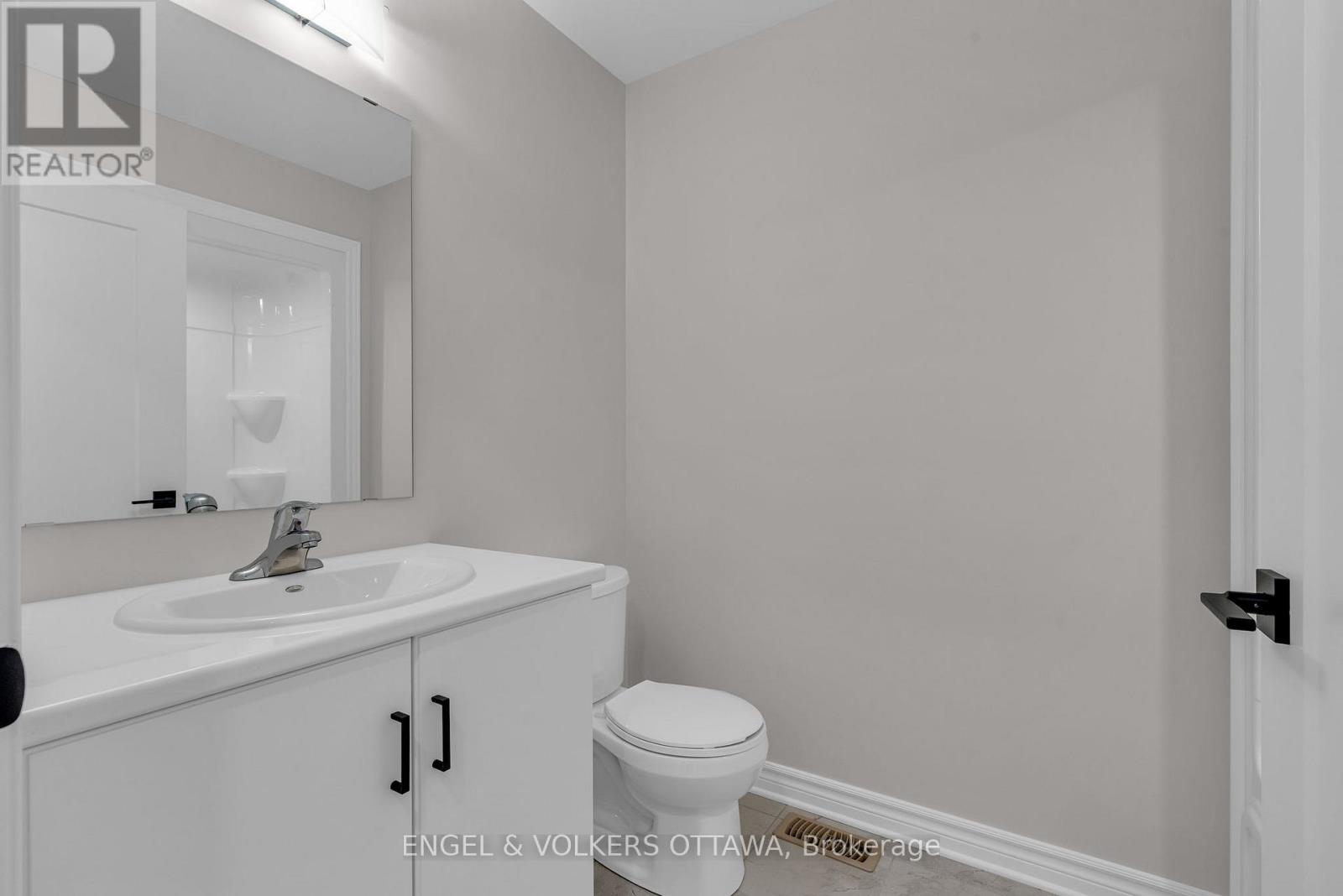 102 Seabert Drive — photo 16