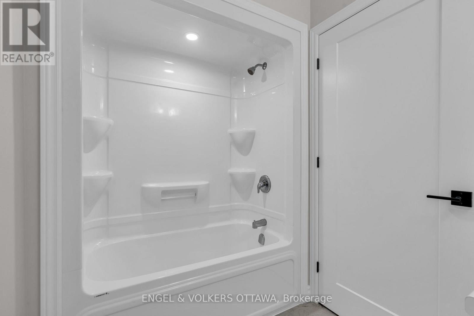 102 Seabert Drive — photo 17