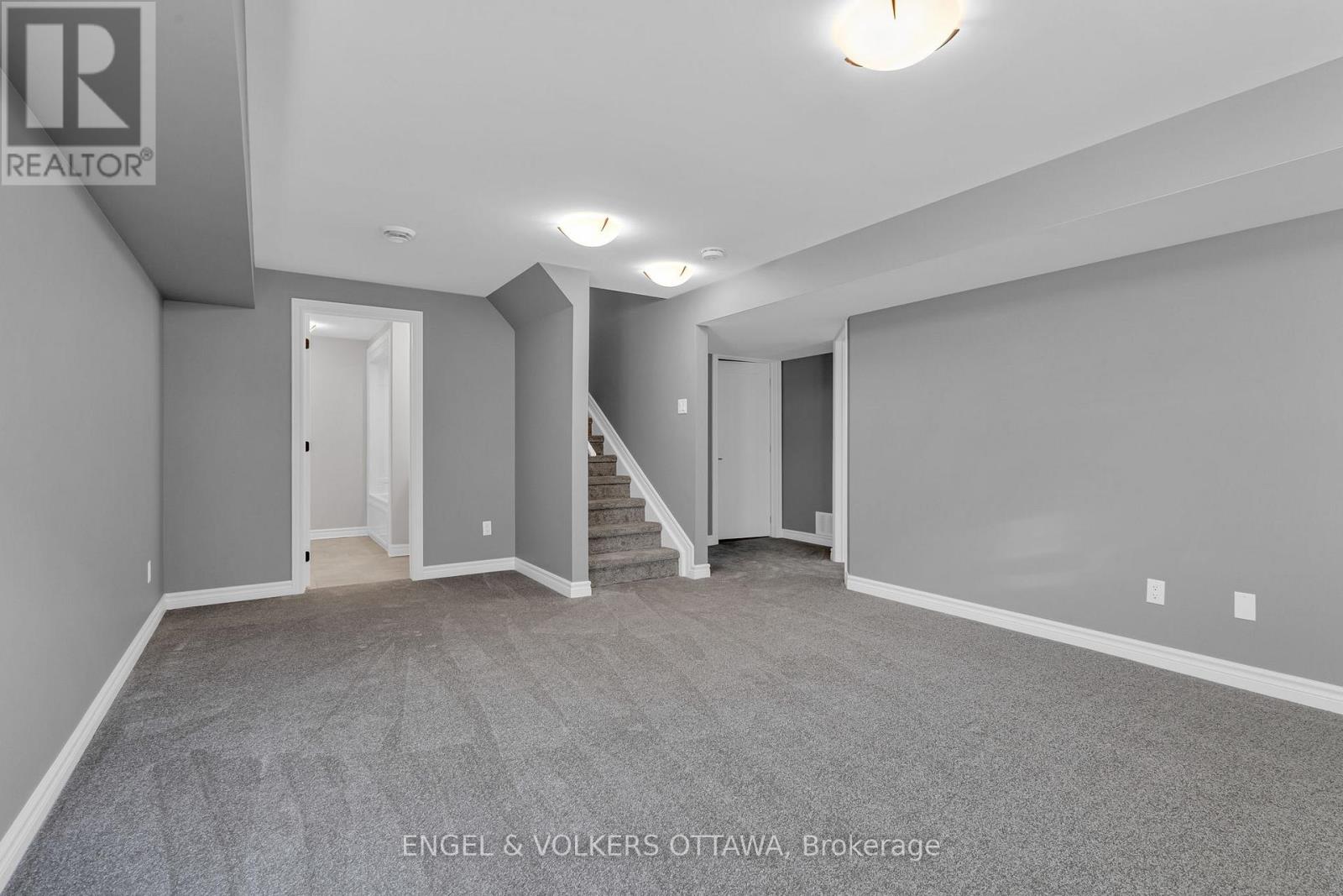 102 Seabert Drive — photo 18