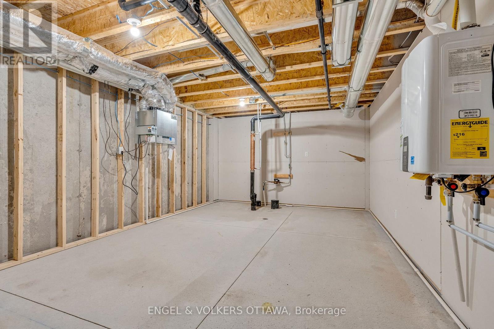 102 Seabert Drive — photo 26
