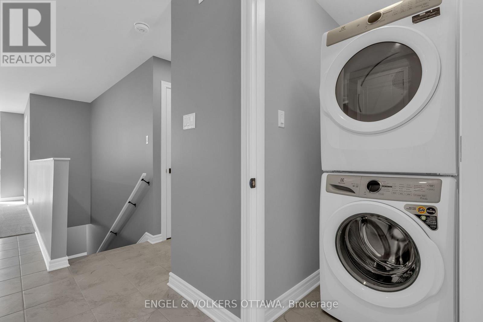 102 Seabert Drive — photo 8