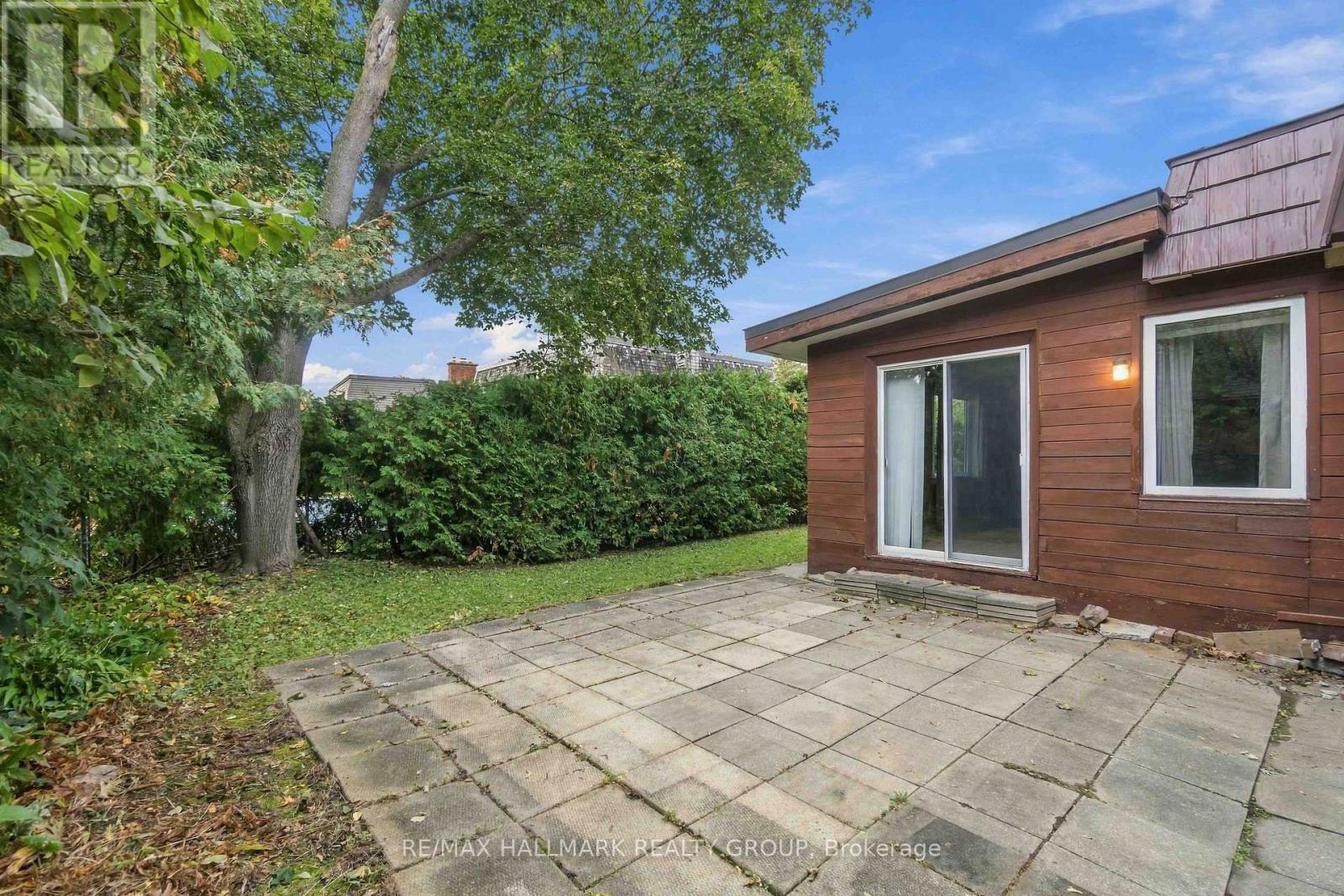 3 SANDWELL CRESCENT - 24