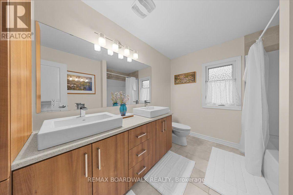 248 MUNRO STREET - 25