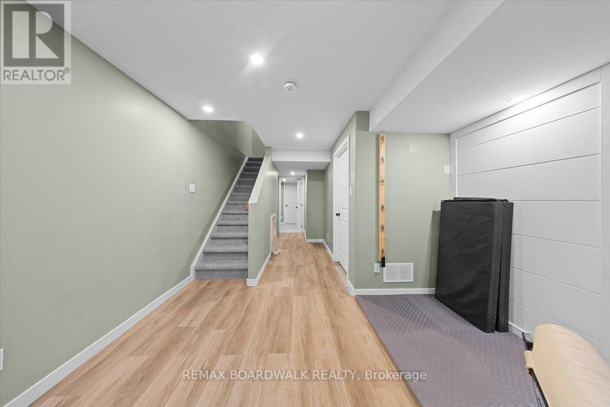 248 MUNRO STREET - Image 32
