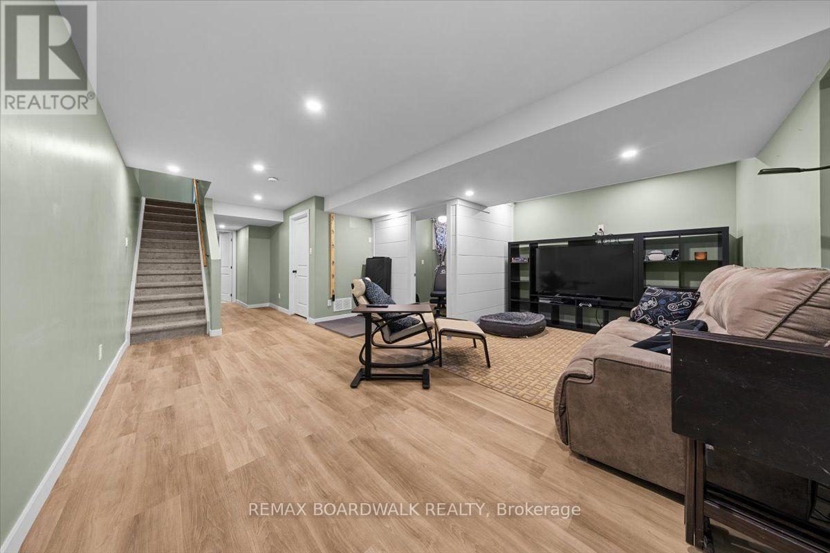248 MUNRO STREET - Image 34