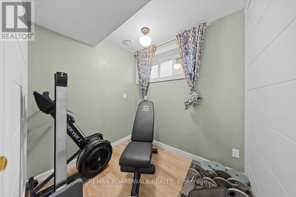 248 MUNRO STREET - 35