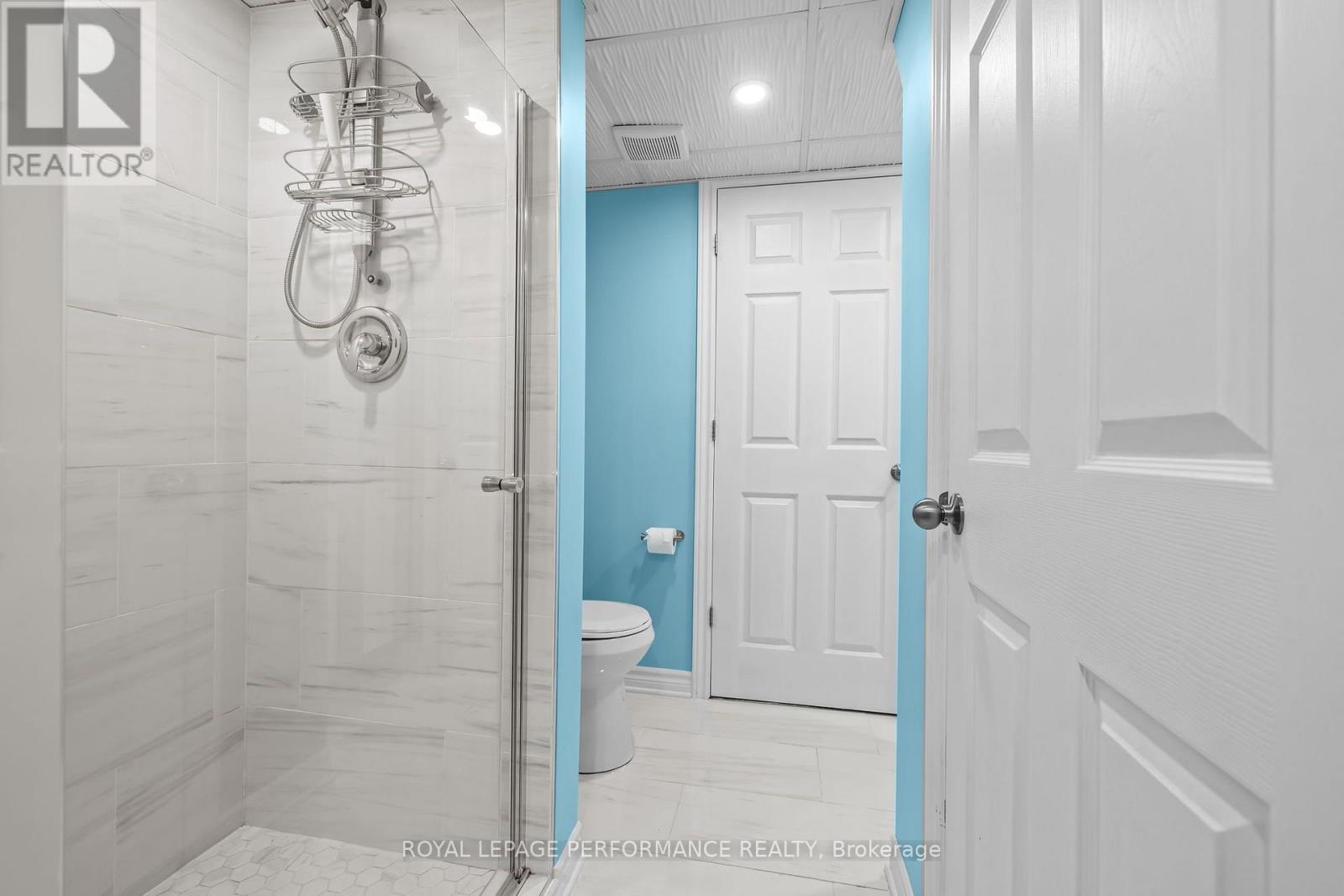 34 GIROUX STREET - 32