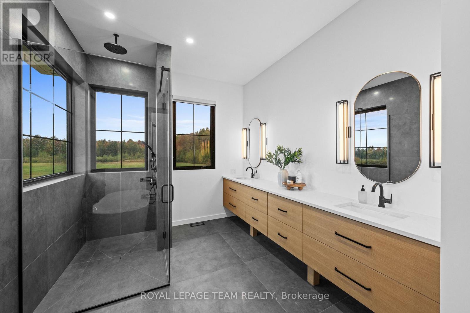 4686 BIRCHGROVE ROAD - Image 32