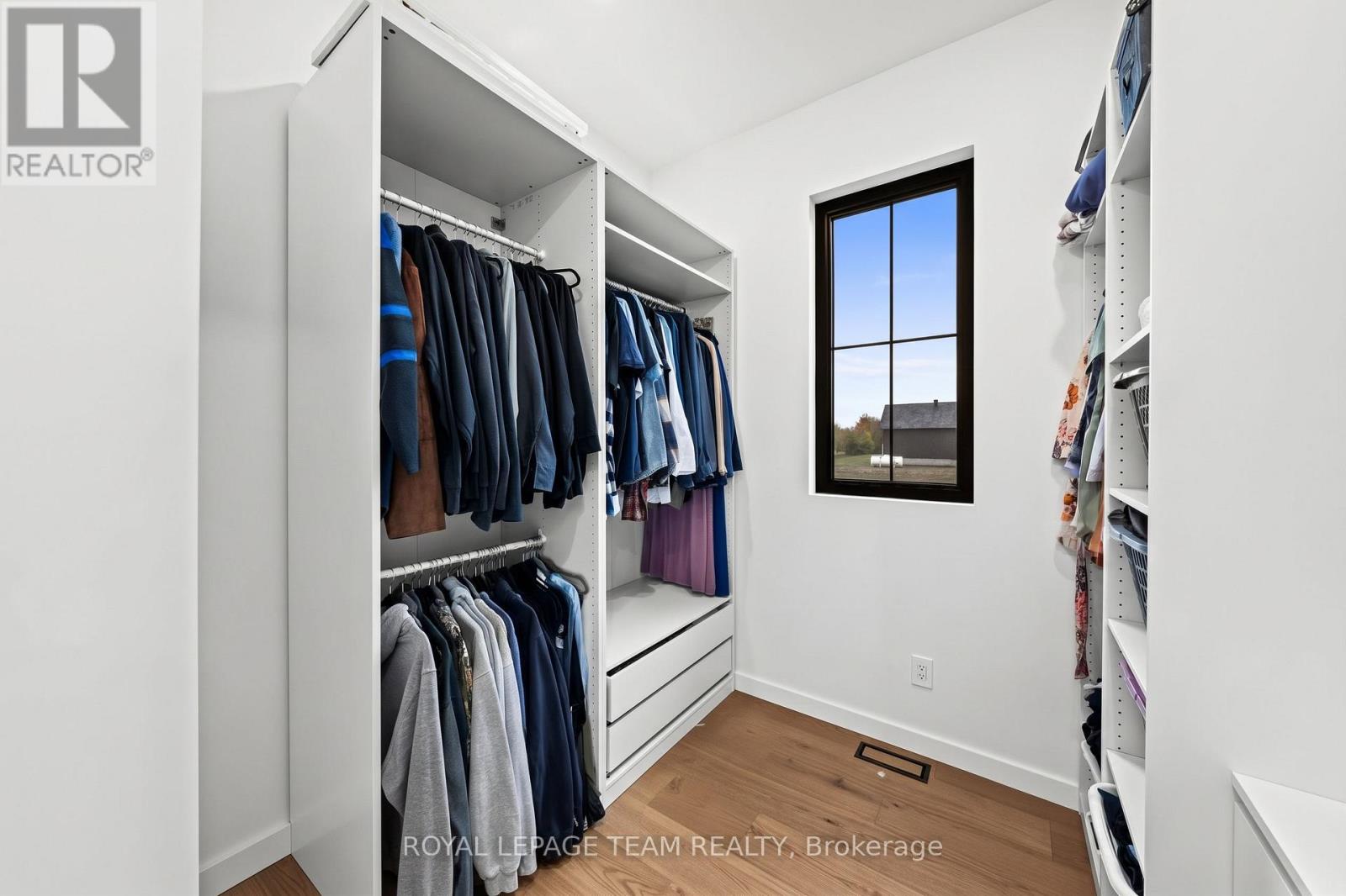 4686 BIRCHGROVE ROAD - Image 34