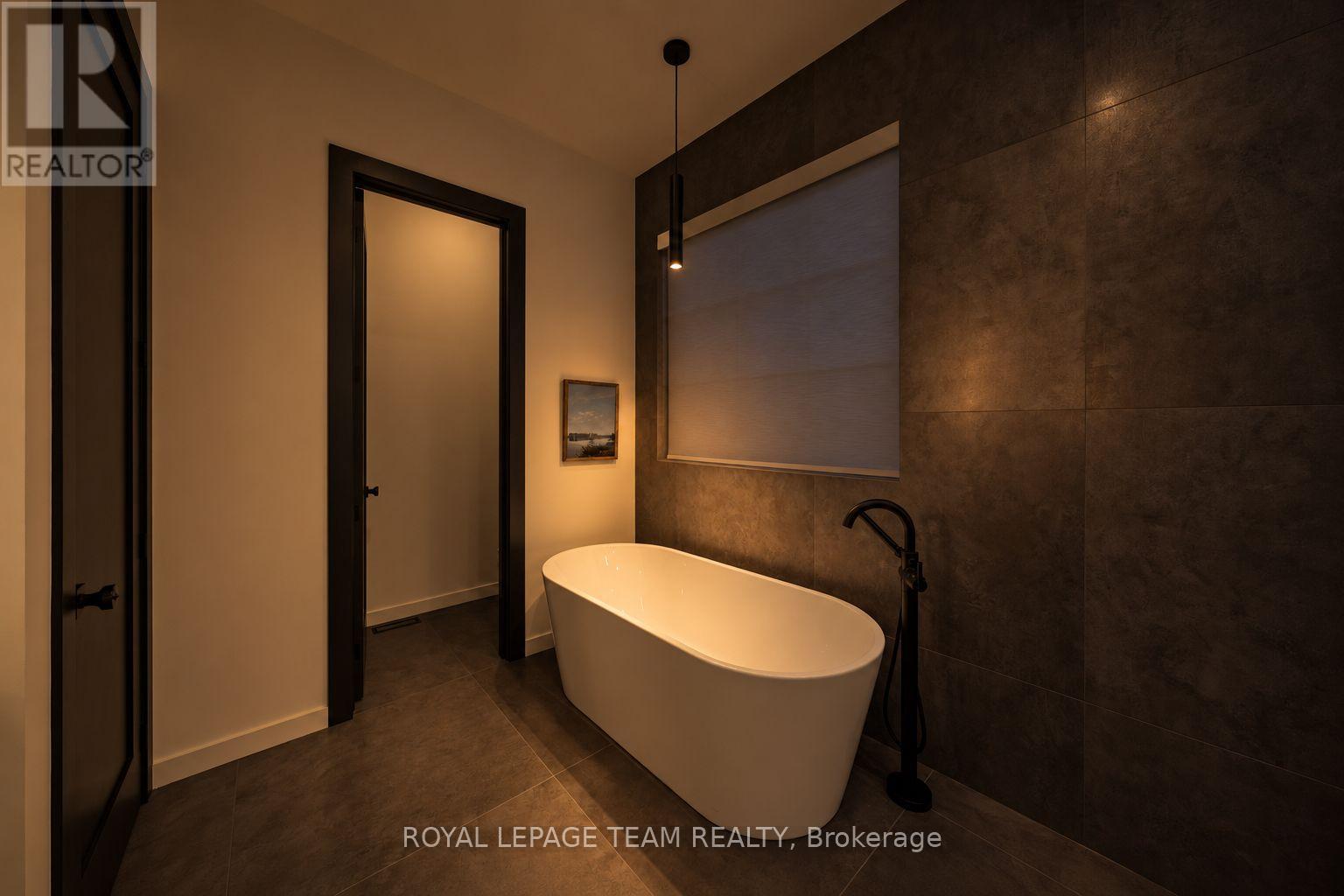 4686 BIRCHGROVE ROAD - Image 36