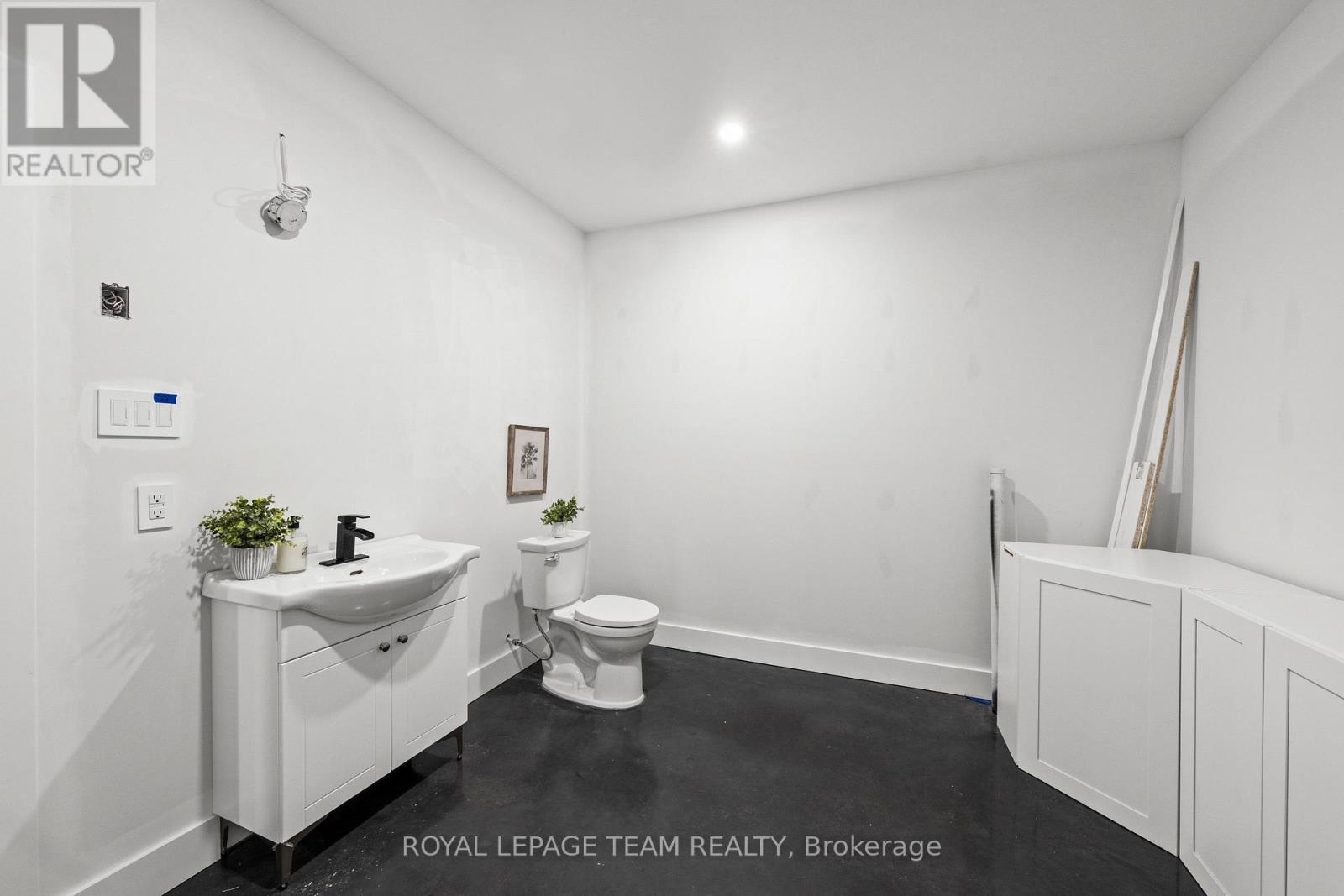 4686 BIRCHGROVE ROAD - Image 42