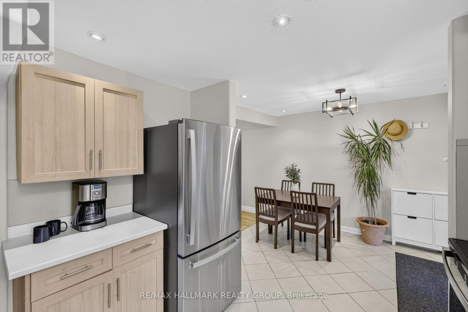 1246 SUMMERVILLE AVENUE - 13