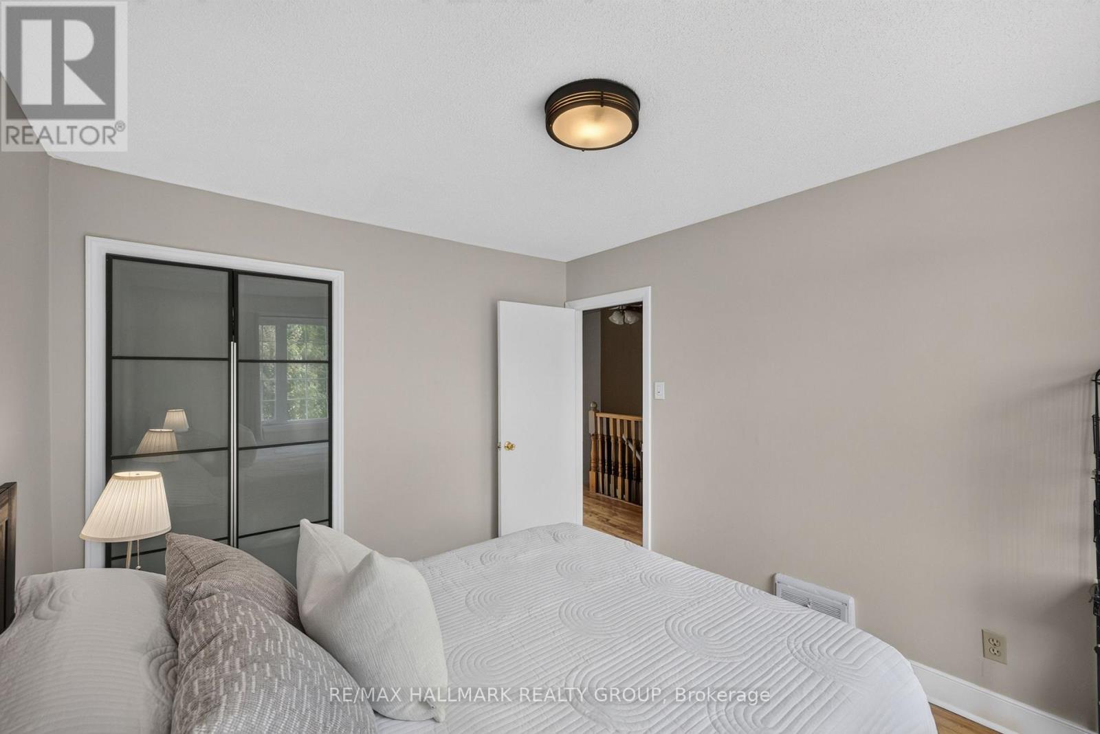 1246 SUMMERVILLE AVENUE - 15