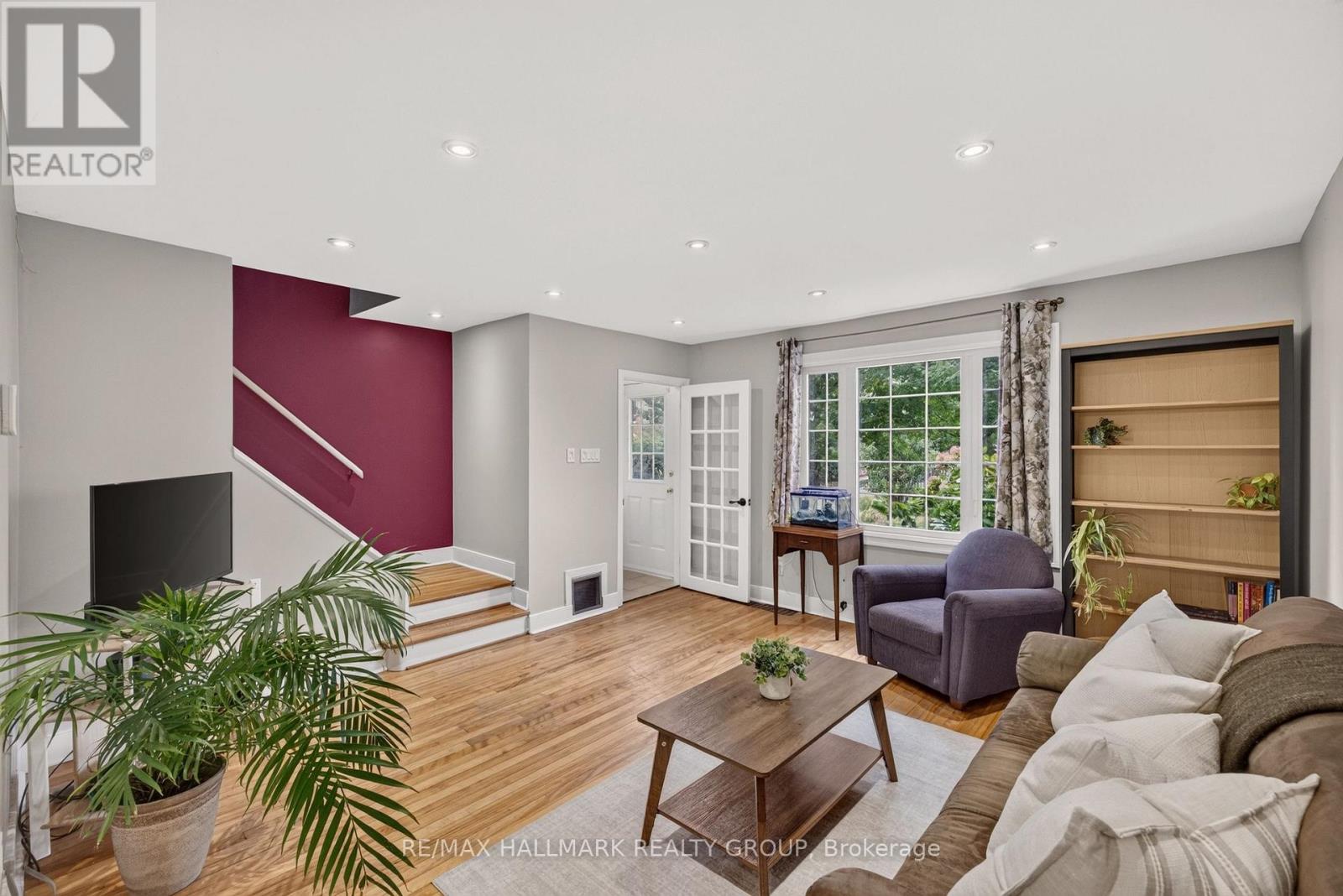1246 SUMMERVILLE AVENUE - 2