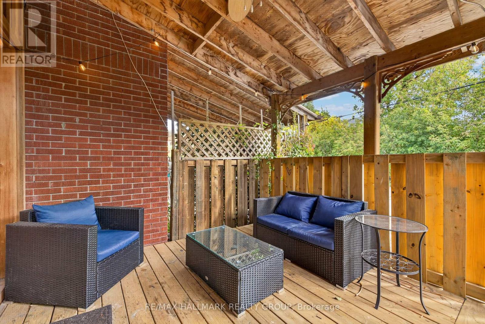 1246 SUMMERVILLE AVENUE - 24